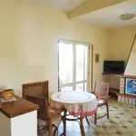 Rent 3 bedroom house of 85 m² in Roma