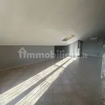 Affitto 4 camera appartamento di 80 m² in Alessandria