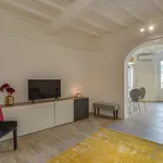 Rent 1 bedroom apartment of 75 m² in Florence