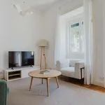 Rent 2 bedroom apartment of 102 m² in lisbon