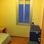 Rent a room in Barcelona']