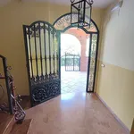 Rent 3 bedroom house of 100 m² in Jaén