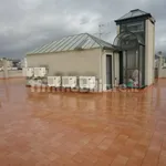 Affitto 3 camera appartamento di 45 m² in Naples