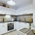 Rent 2 bedroom apartment of 45 m² in Warsaw