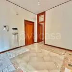 Affitto 4 camera appartamento di 140 m² in Giugliano in Campania