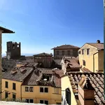 Rent 5 bedroom apartment of 100 m² in Cortona