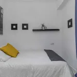 Rent 5 bedroom apartment in Valencia