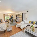 Rent 3 bedroom apartment in London