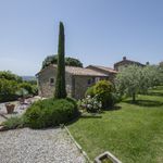 Rent 12 bedroom apartment of 450 m² in Cortona