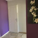 Maison de 104 m² avec 1 chambre(s) en location à Villefranche-de-Rouergue