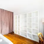 Appartement de 72 m² avec 2 chambre(s) en location à paris