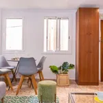 Rent 3 bedroom apartment of 65 m² in barcelona