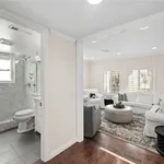 Rent 4 bedroom house of 338 m² in manhattan beach