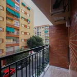 Rent a room of 100 m² in valencia