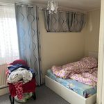 Rent 2 bedroom house in London