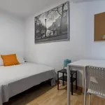 Rent 5 bedroom apartment in Valencia