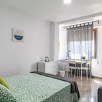 Rent 5 bedroom apartment in Valencia