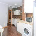 Rent 1 bedroom apartment of 538 m² in Valencia