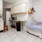 Rent a room of 120 m² in madrid