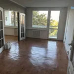 Rent 1 bedroom apartment of 11 m² in Praha