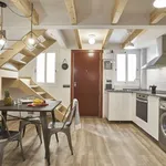 Rent 5 bedroom apartment of 95 m² in Barcelona