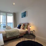 Rent 3 bedroom flat in London