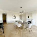 Rent 6 bedroom apartment of 212 m² in Paris