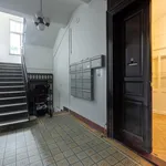 Rent 1 bedroom apartment of 58 m² in Prague