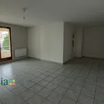 Appartement de 8459 m² avec 3 chambre(s) en location à GRENOBLE