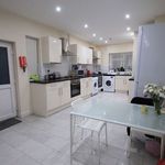 Rent 8 bedroom house in Wales