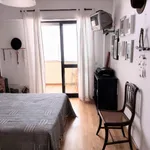 Rent 3 bedroom apartment in Lisbon