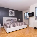 Rent 2 bedroom apartment in New York