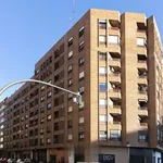 Rent a room of 110 m² in valencia