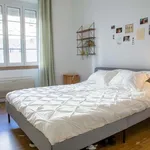 Rent a room of 260 m² in Lisbon