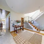 Alugar 1 quarto casa de 720 m² em Almada