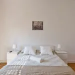 Rent 6 bedroom apartment in lisbon