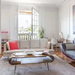 Rent 4 bedroom apartment of 2045 m² in Paris