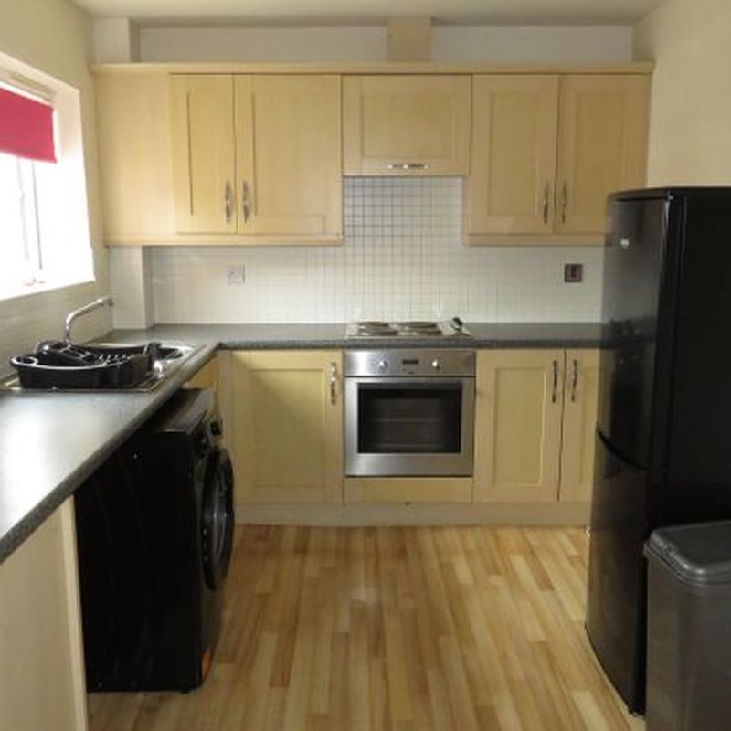 Flat to rent in The Furlong, Darlaston, Wednesbury WS10