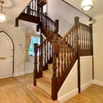 Rent 5 bedroom house in South East England