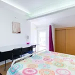 Rent a room in lisbon