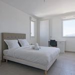 Appartement de 740 m² avec 2 chambre(s) en location à Marseille