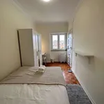 Rent a room of 130 m² in lisbon