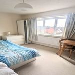 Rent 3 bedroom flat in Wales