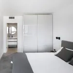 Rent 1 bedroom apartment of 40 m² in Barcelona