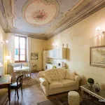 Rent 1 bedroom apartment of 62 m² in Florence