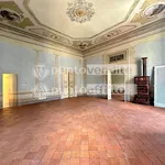 Rent 5 bedroom apartment of 520 m² in Lucca