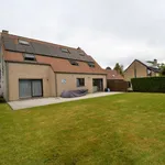 Huur 4 slaapkamer huis van 900 m² in Waterloo