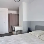 Rent 4 bedroom apartment of 66 m² in Marseille