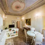 Rent 1 bedroom apartment of 62 m² in Florence