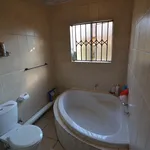 Rent 3 bedroom apartment of 96 m² in Gauteng